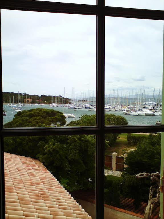 L'oustaou De Porquerolles